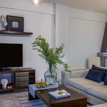 Zoe's Sea View Apartment Pylos