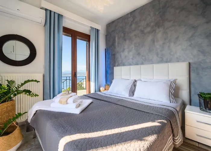 Zoe's Sea View Apartment Pylos