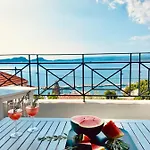 Apartment Zoe's Sea View Pylos