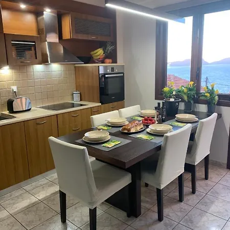 Zoe's Sea View Lägenhet *